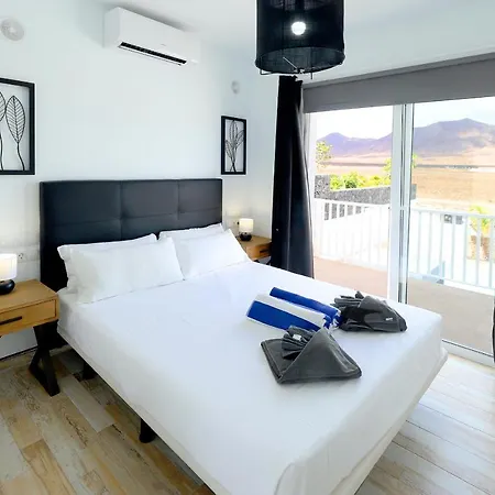 Bella, Modern 2 Bed Playa Blanca (Lanzarote)
