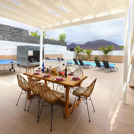 Bella, Modern 2 Bed *