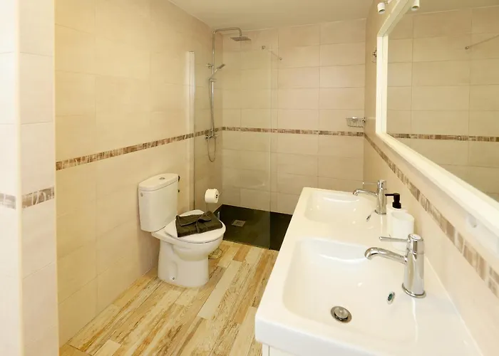 Villa Bella, Modern 4 Bed