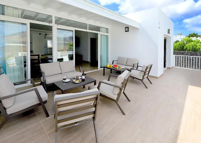 Villa Bella, Modern 4 Bed Playa Blanca (Lanzarote)